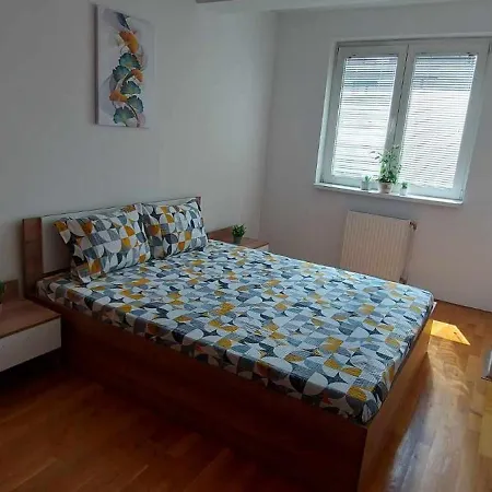 Апартаменты Ira's Place Near Area Скопье